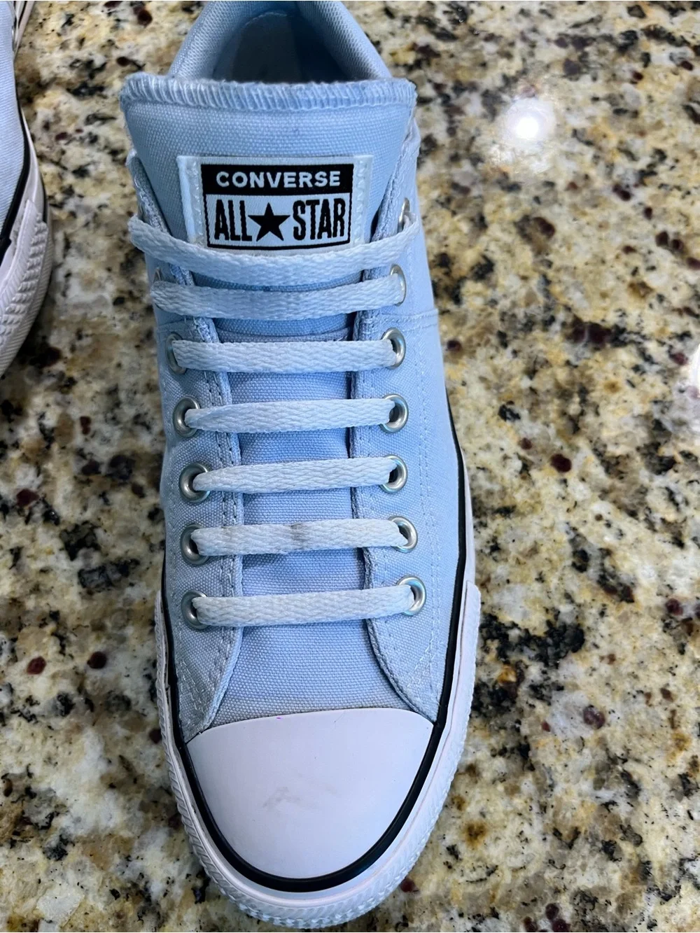Converse All-Star Light Blue Low Top Canvas Sneakers Men’s 9 Women’s 11